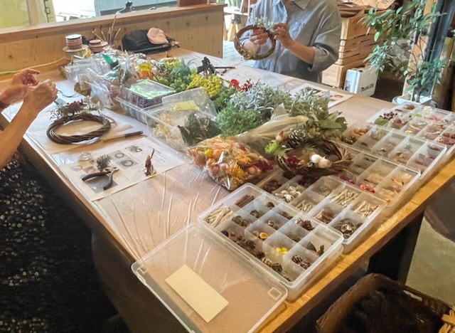 京都遊び場，リースづくりワークショップ京都